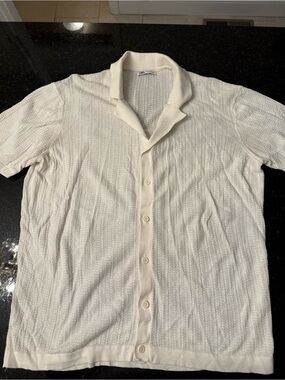 Zara Off-White Short-Sleeve Knit Button-Down Shirt